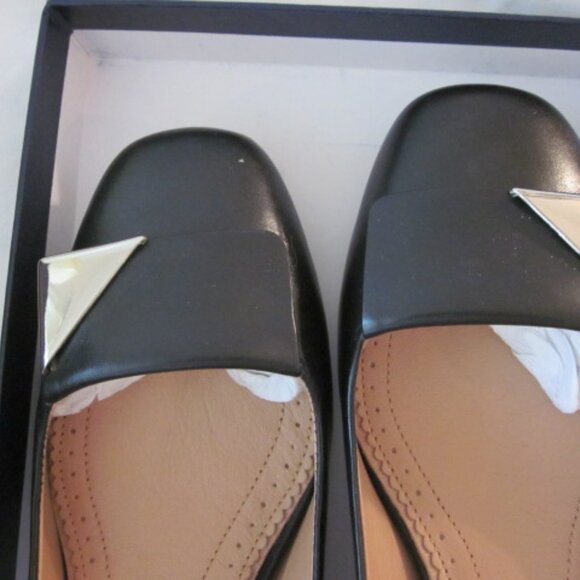 Brooks Brothers womens modern low heel pumps, sz 7.5U,  black with triangle trim - Picture 7 of 8